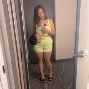 Meet your Posher, Emily